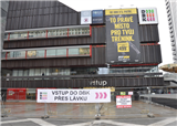 Praha neustoupí, střechu pasáže na Budějovické definitivně čeká demolice